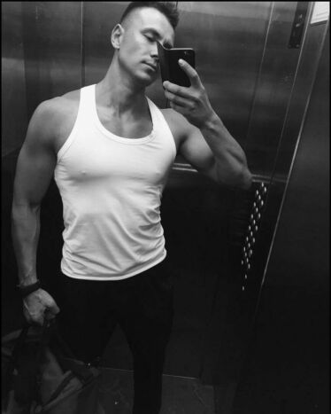 фото проститутки Роман из раздела Мужчина № 1