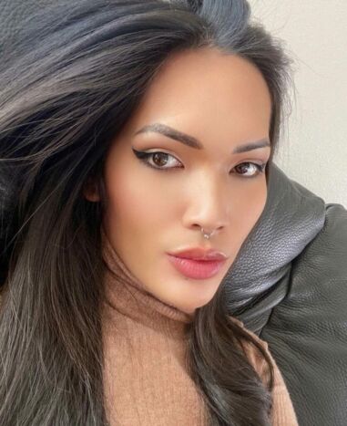 фото проститутки Айза из раздела Индивидуалка № 10