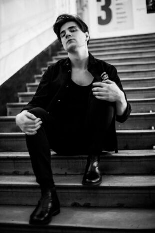 фото проститутки Manson из раздела Мужчина № 4