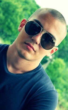 фото проститутки Артёмхх из раздела Мужчина № 1