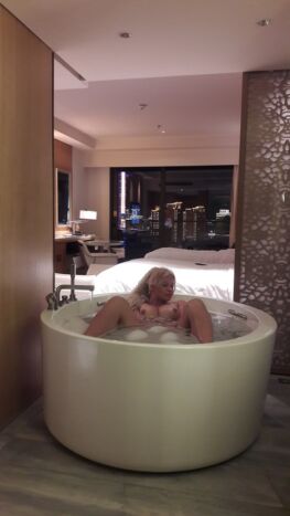 фото проститутки Алла из раздела Трансы № 8