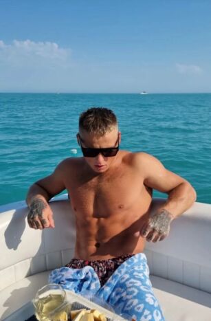 фото проститутки Артём из раздела Мужчина № 1