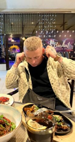 фото проститутки Артём из раздела Мужчина № 2