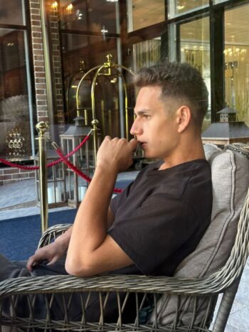 фото проститутки Игнат из раздела Мужчина № 3